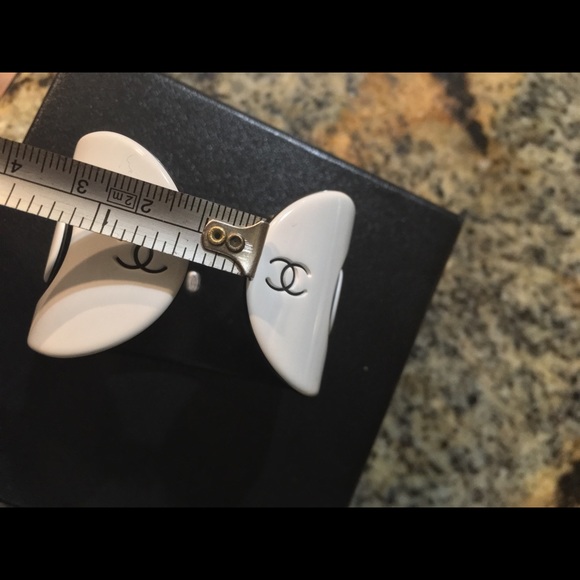 VINTAGE XS Chanel COCO Bracelet Resin Black&White - Picture 7 of 9